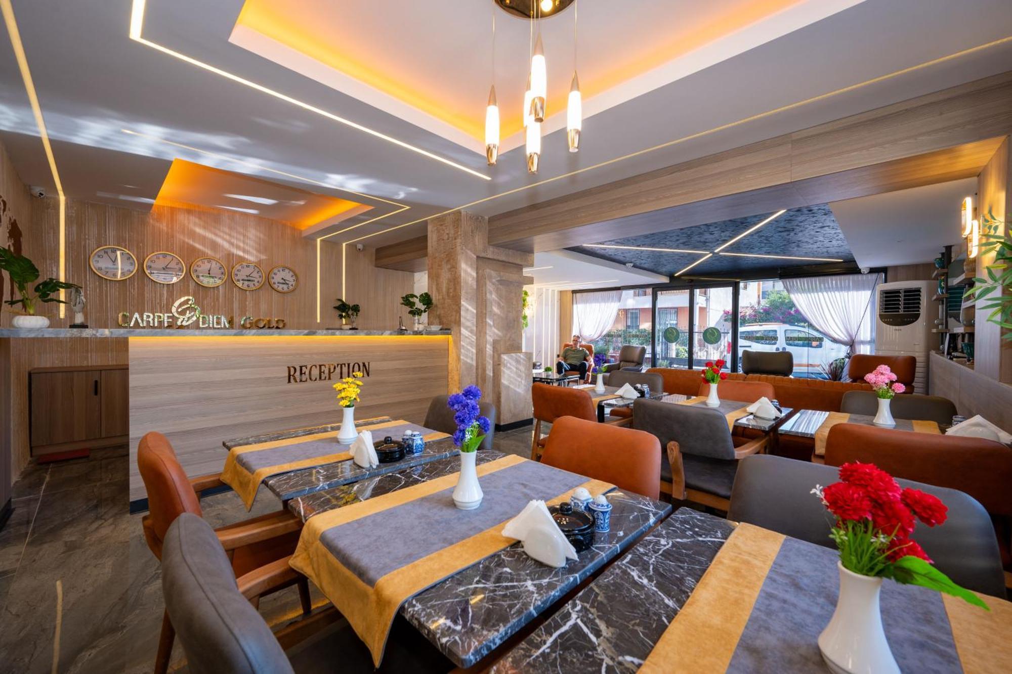 Otel Carpediem Gold 쿠사다시 외부 사진
