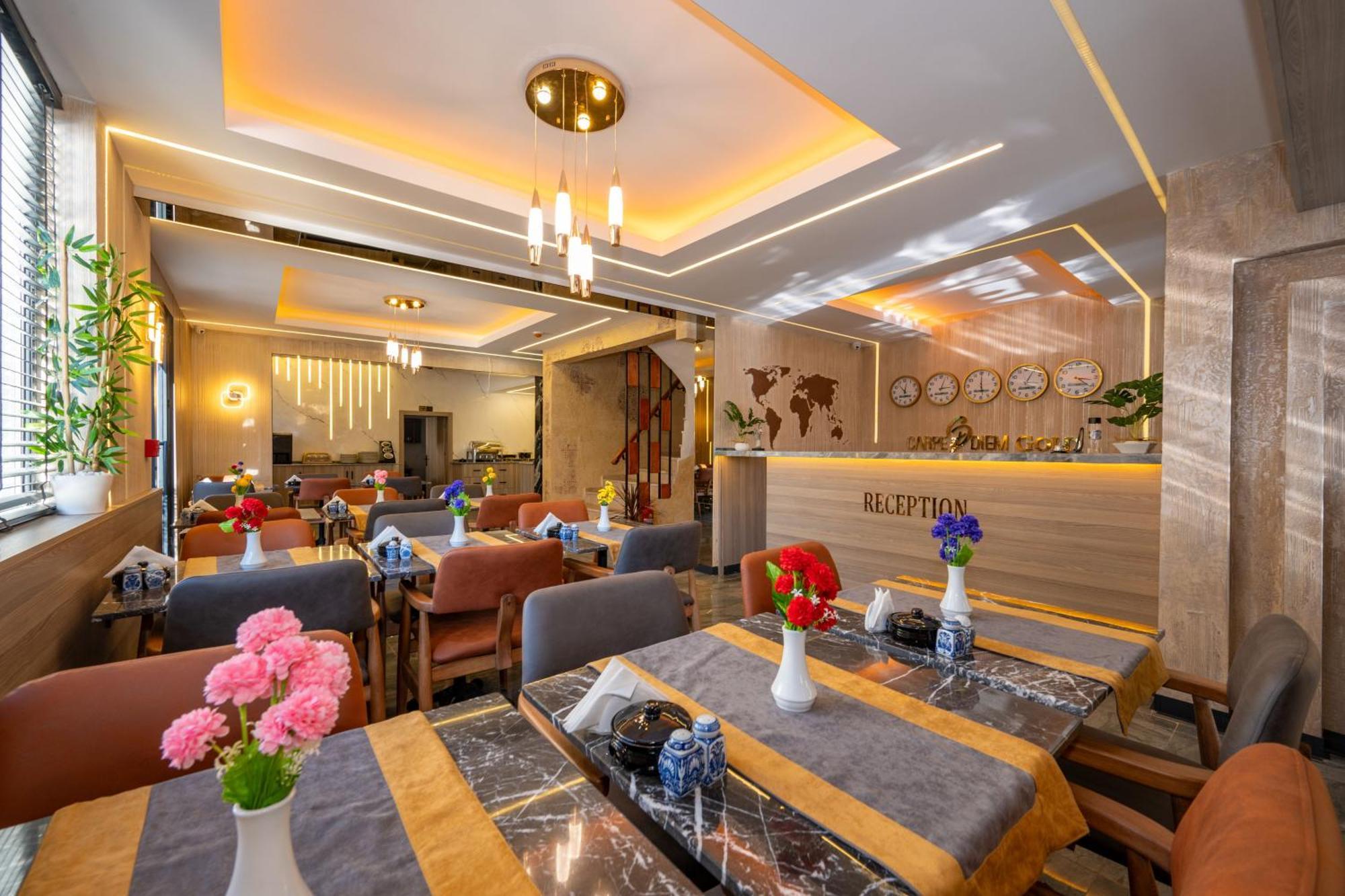 Otel Carpediem Gold 쿠사다시 외부 사진