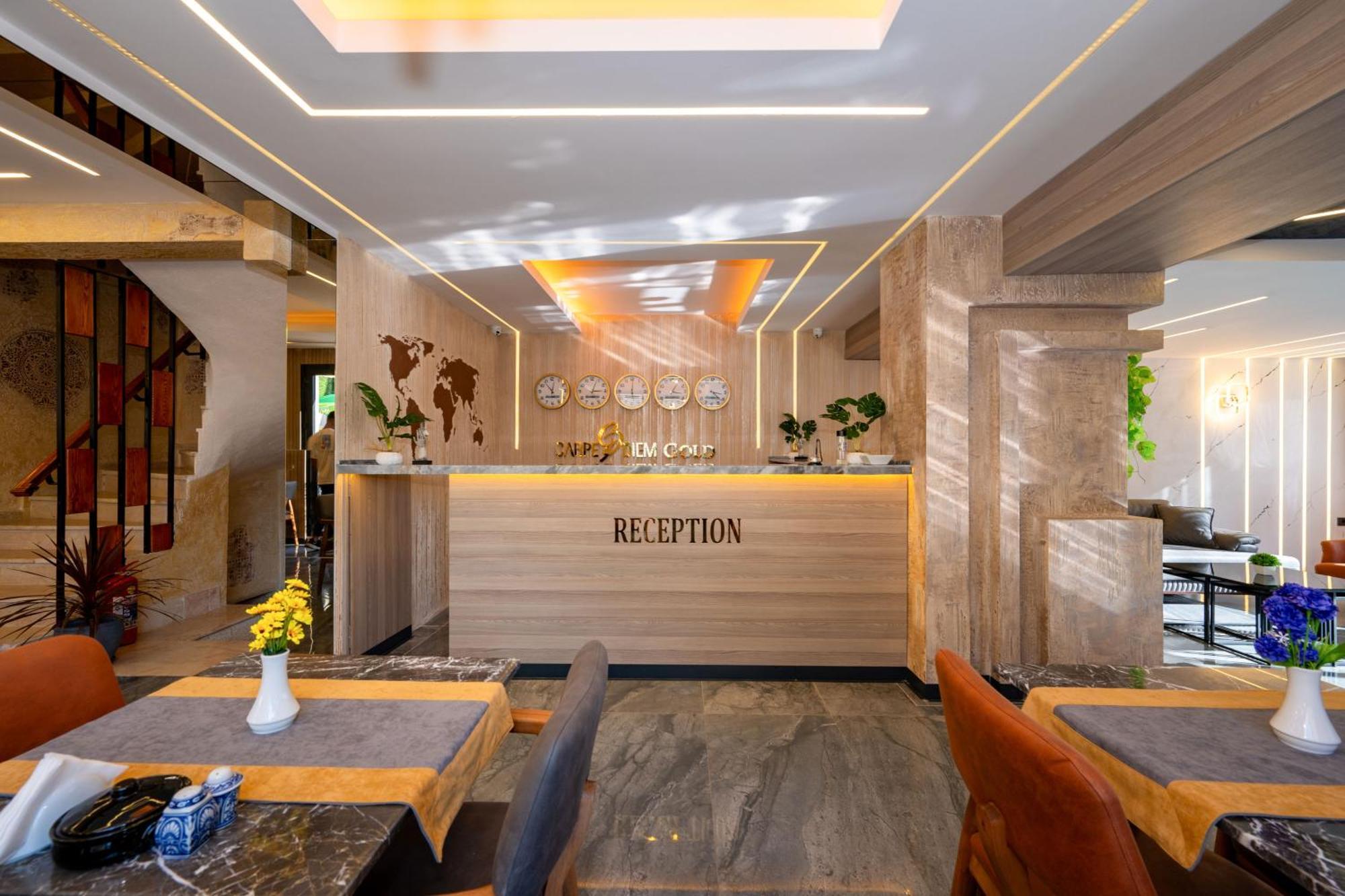 Otel Carpediem Gold 쿠사다시 외부 사진